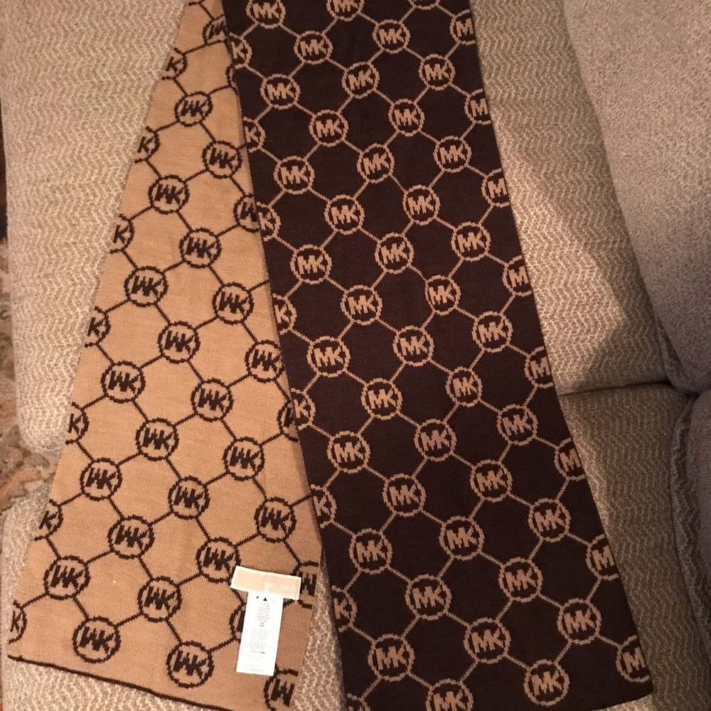 Michael Kors scarf